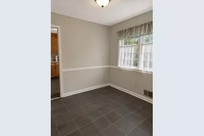 897 Hearthstone Drive, Stone Mountain, GA 30083 - Photo 6