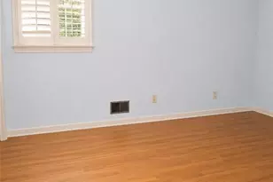 897 Hearthstone Dr, Stone Mountain, GA 30083 - Photo 16