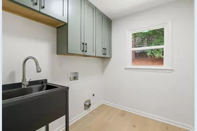 8140 Habersham Waters Road, Sandy Springs, GA 30350 - Photo 30