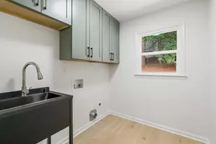 8140 Habersham Waters Rd, Sandy Springs, GA 30350 - Photo 30