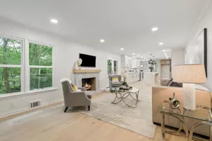 8140 Habersham Waters Rd, Sandy Springs, GA 30350 - Photo 22