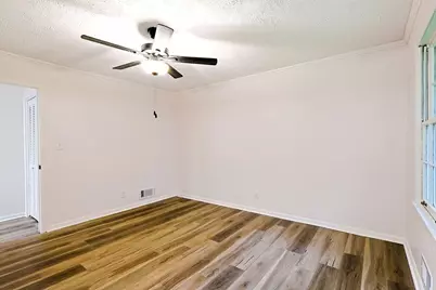 2016 Gibralter Way, Conyers, GA 30012 - Photo 10