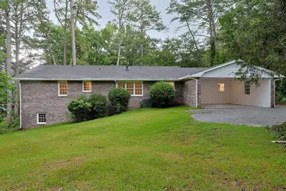 2016 Gibralter Way, Conyers, GA 30012 - Photo 6