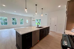 348 Marigold Ln, Woodstock, GA 30188 - Photo 8