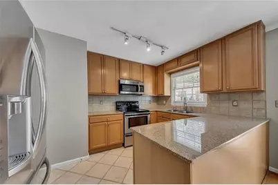 1101 Collier Road NW #Q5, Atlanta, GA 30318 - Photo 10