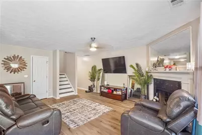 2007 Manhattan Parkway, Decatur, GA 30035 - Photo 10