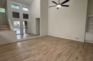 352 N Peak Dr, Alpharetta, GA 30022 - Photo 2