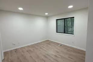352 N Peak Dr, Alpharetta, GA 30022 - Photo 8
