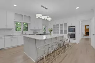 8705 River Bluff Ln, Roswell, GA 30076 - Photo 2