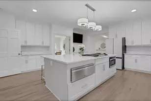 8705 River Bluff Ln, Roswell, GA 30076 - Photo 16
