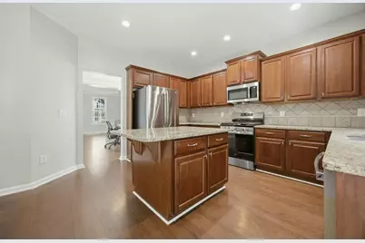 560 Crestmont Lane, Canton, GA 30114 - Photo 4
