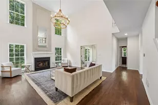 1305 Rosewood Dr, Alpharetta, GA 30005 - Photo 12