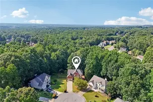 1305 Rosewood Dr, Alpharetta, GA 30005 - Photo 8