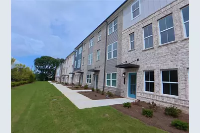 2923 Beaconwood Court, Lawrenceville, GA 30043 - Photo 2