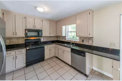 5995 Megcole Way SW, Mableton, GA 30126 - Photo 2