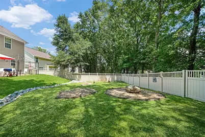 2432 Temple View Drive, Snellville, GA 30078 - Photo 16
