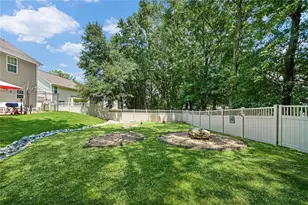 2432 Temple View Dr, Snellville, GA 30078 - Photo 16