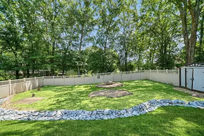 2432 Temple View Drive, Snellville, GA 30078 - Photo 14