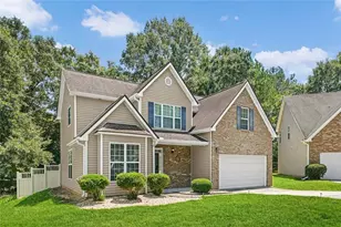 2432 Temple View Dr, Snellville, GA 30078 - Photo 4