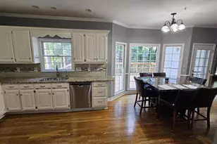 1381 Providence Dr, Lawrenceville, GA 30044 - Photo 12