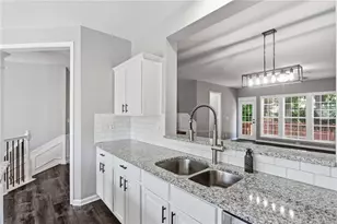 2475 Bridlewood Dr, Atlanta, GA 30339 - Photo 8
