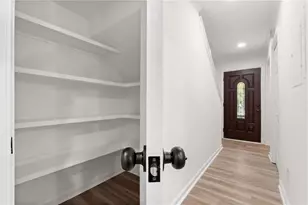 4147 N Gloucester Pl, Atlanta, GA 30341 - Photo 8