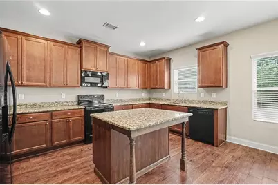 611 Little Bluestem Trail, Hoschton, GA 30548 - Photo 14