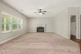 611 Little Bluestem Trl, Hoschton, GA 30548 - Photo 10