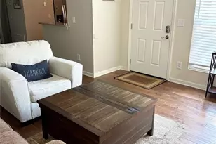 554 Picketts Bend Cir, Marietta, GA 30008 - Photo 2
