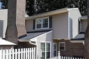 554 Picketts Bend Cir, Marietta, GA 30008 - Photo 1