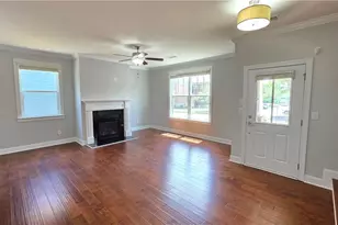 2339 Village Grove Dr, Suwanee, GA 30024 - Photo 6
