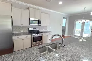 2339 Village Grove Dr, Suwanee, GA 30024 - Photo 10