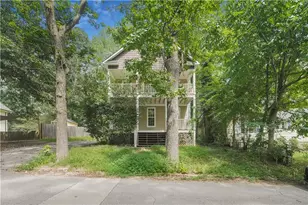 481 Pine Dr, Stone Mountain, GA 30083 - Photo 1