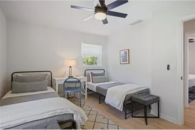 677 Hillandale Circle SW, Marietta, GA 30064 - Photo 16