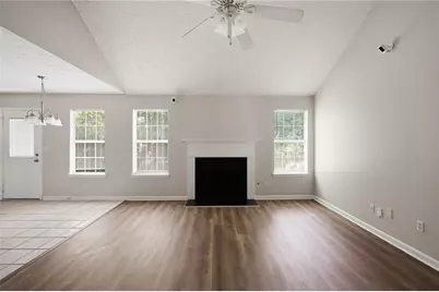 5816 Wellborn Creek Drive, Lithonia, GA 30058 - Photo 10