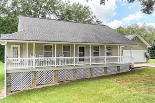 583 Avondale Dr, Rocky Face, GA 30740 - Photo 1