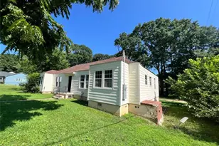 1241 Lyle Ave, East Point, GA 30344 - Photo 22