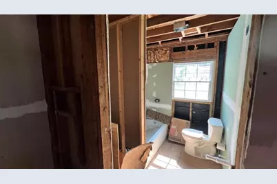 1241 Lyle Avenue, East Point, GA 30344 - Photo 18