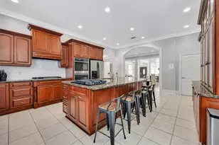 1010 Burton Dr NE, Atlanta, GA 30329 - Photo 10