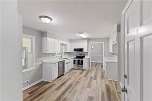 91 Bentridge Ct, Lawrenceville, GA 30043 - Photo 2