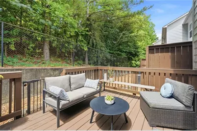 1448 Liberty Parkway NW, Atlanta, GA 30318 - Photo 16