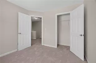 9426 Lakeview Rd, Union City, GA 30291 - Photo 28