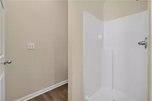 9426 Lakeview Rd, Union City, GA 30291 - Photo 20
