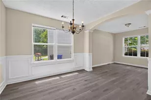 9426 Lakeview Rd, Union City, GA 30291 - Photo 8