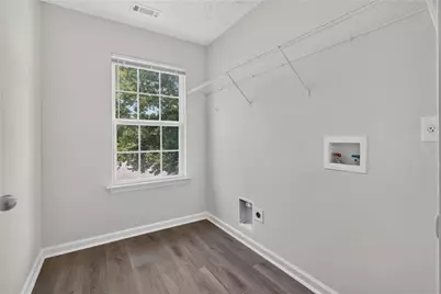 9426 Lakeview Road, Union City, GA 30291 - Photo 26