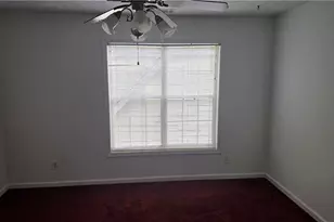 911 Stonemill Manor, Lithonia, GA 30058 - Photo 10
