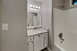 4094 Maxanne Dr NW, Kennesaw, GA 30144 - Photo 12