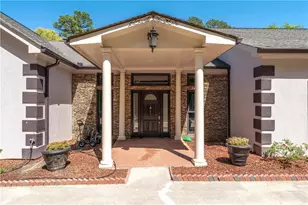 2320 Copper Trail Ln, Buford, GA 30519 - Photo 2