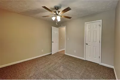 638 Castlebrooke Way, Lawrenceville, GA 30045 - Photo 10