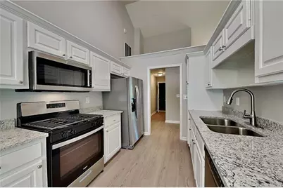 638 Castlebrooke Way, Lawrenceville, GA 30045 - Photo 4